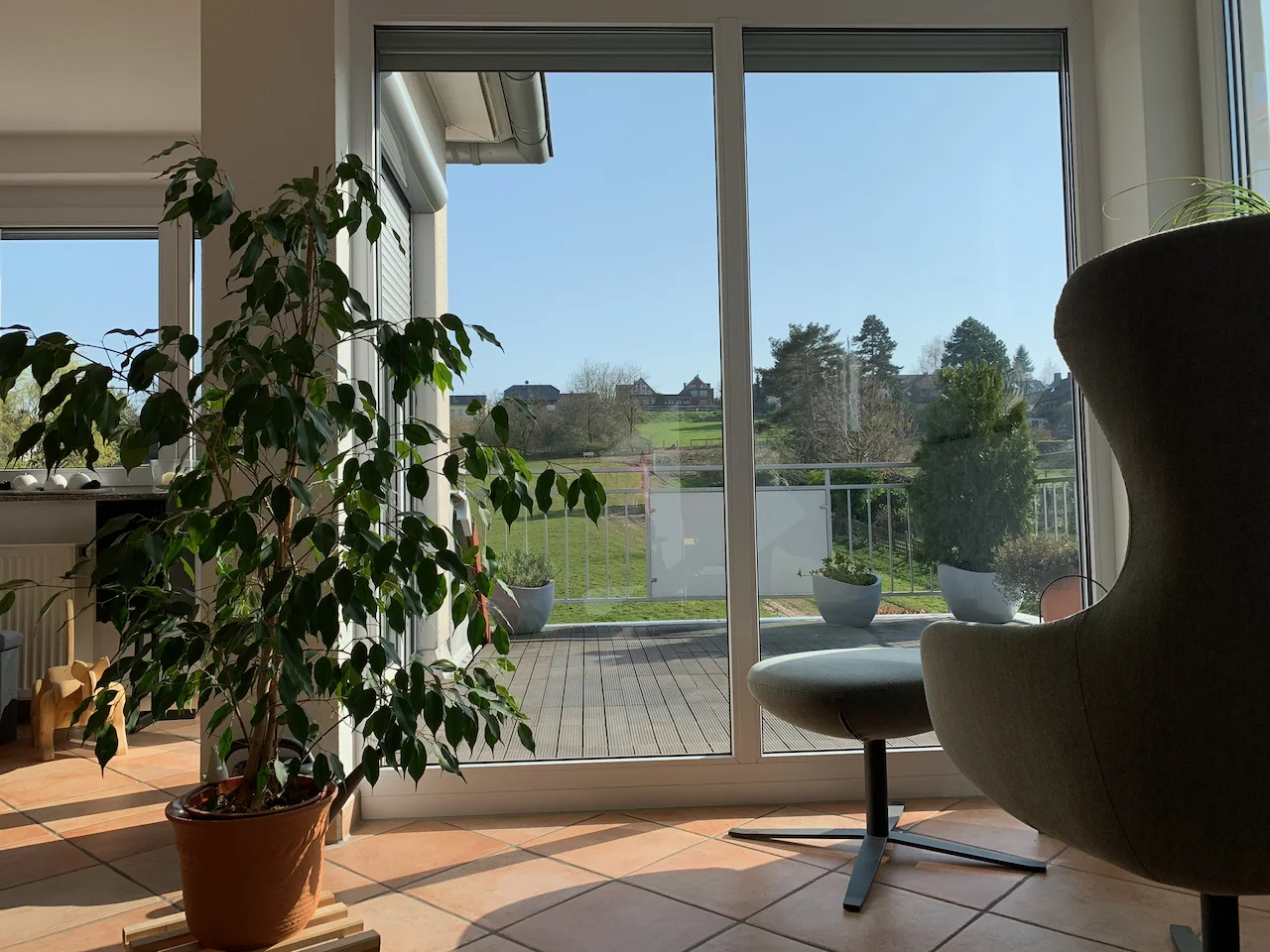 Wohnbereich mit Balkon und Ausblick in Dortmund-Aplerbecker Mark
